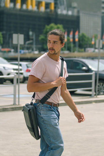 Javi Etchr Slate