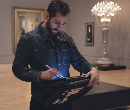 Man using Etchr Art Satchel with iPad in Supported Mode